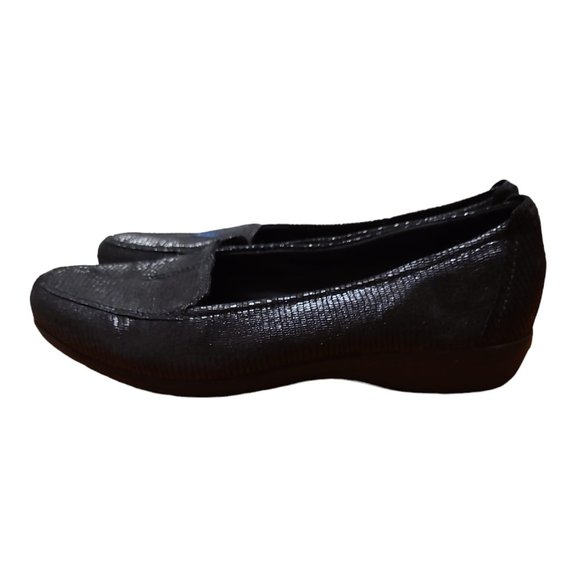 Clarks Shoes - Clark's shoes Clarks Collection Women's Shimmering Black Suede Slip on Flats